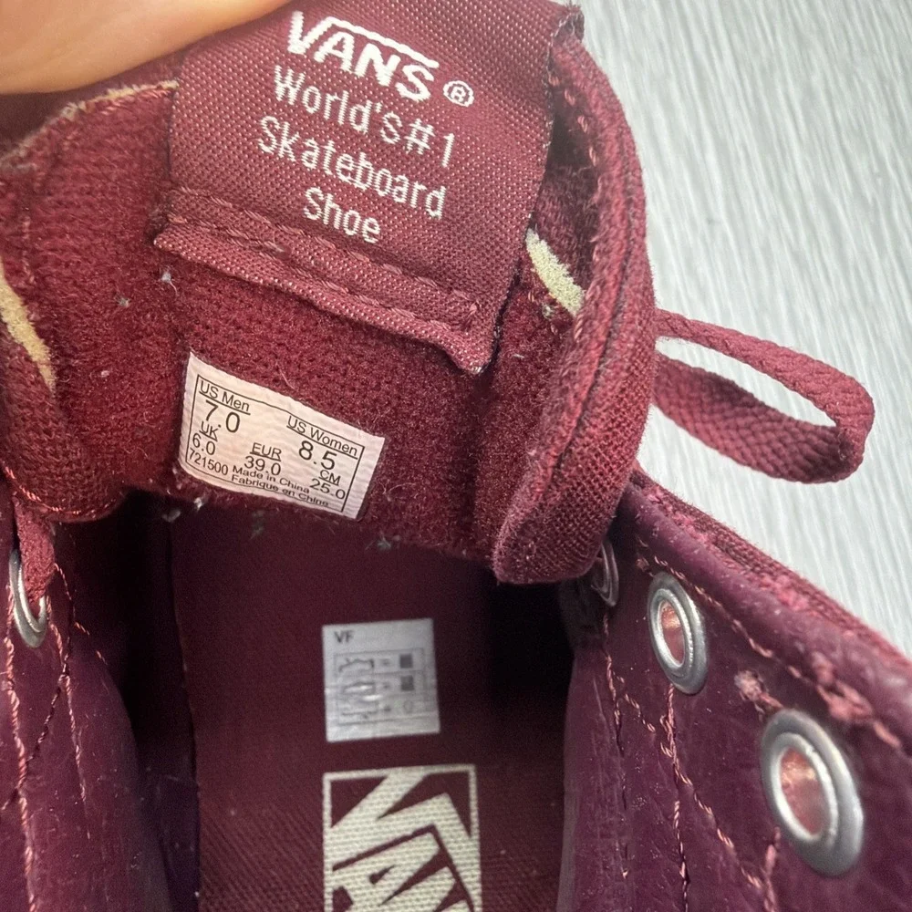 Vans Sk8-Hi Burgundy High Top Sneakers Men's‎ 8.5 Skate Shoes